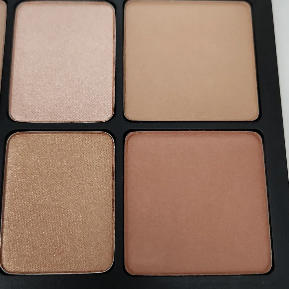 NIB Smashbox Cali Contour Palette